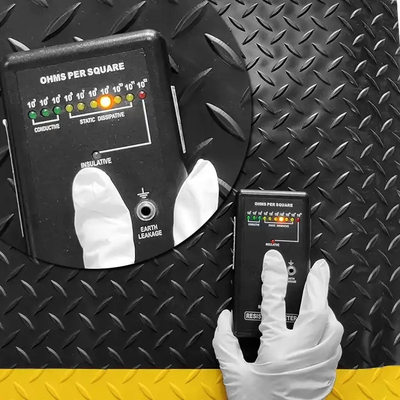 المطاط الأصفر والأسود ESD fمع PVC / رغوة EPDM / مادة المطاط