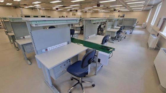 محطة عمل ESD مخصصة مضادة للكهرباء الساكنة دائمة