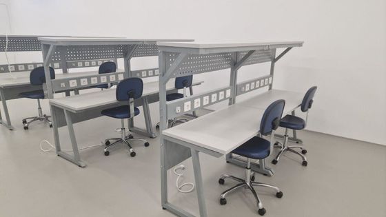 محطة عمل ESD مخصصة مضادة للكهرباء الساكنة دائمة