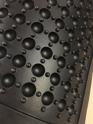 سجادة مكافحة التعب ESD - المطاط الاصطناعي ، أحجام مخصصة ، 10e6-10e9 أوم