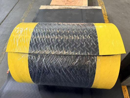Custom Industrial PVC Foam Anti Fatigue Mat Two Layer Cushioned Standing Floor Mat for Workshops and Workstations