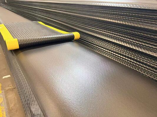 Custom Industrial PVC Foam Anti Fatigue Mat Two Layer Cushioned Standing Floor Mat for Workshops and Workstations
