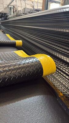 Custom Size Two-Layer PVC Foam Anti-Fatigue Mat 12mm 15mm 18mm Industrial Floor Mat